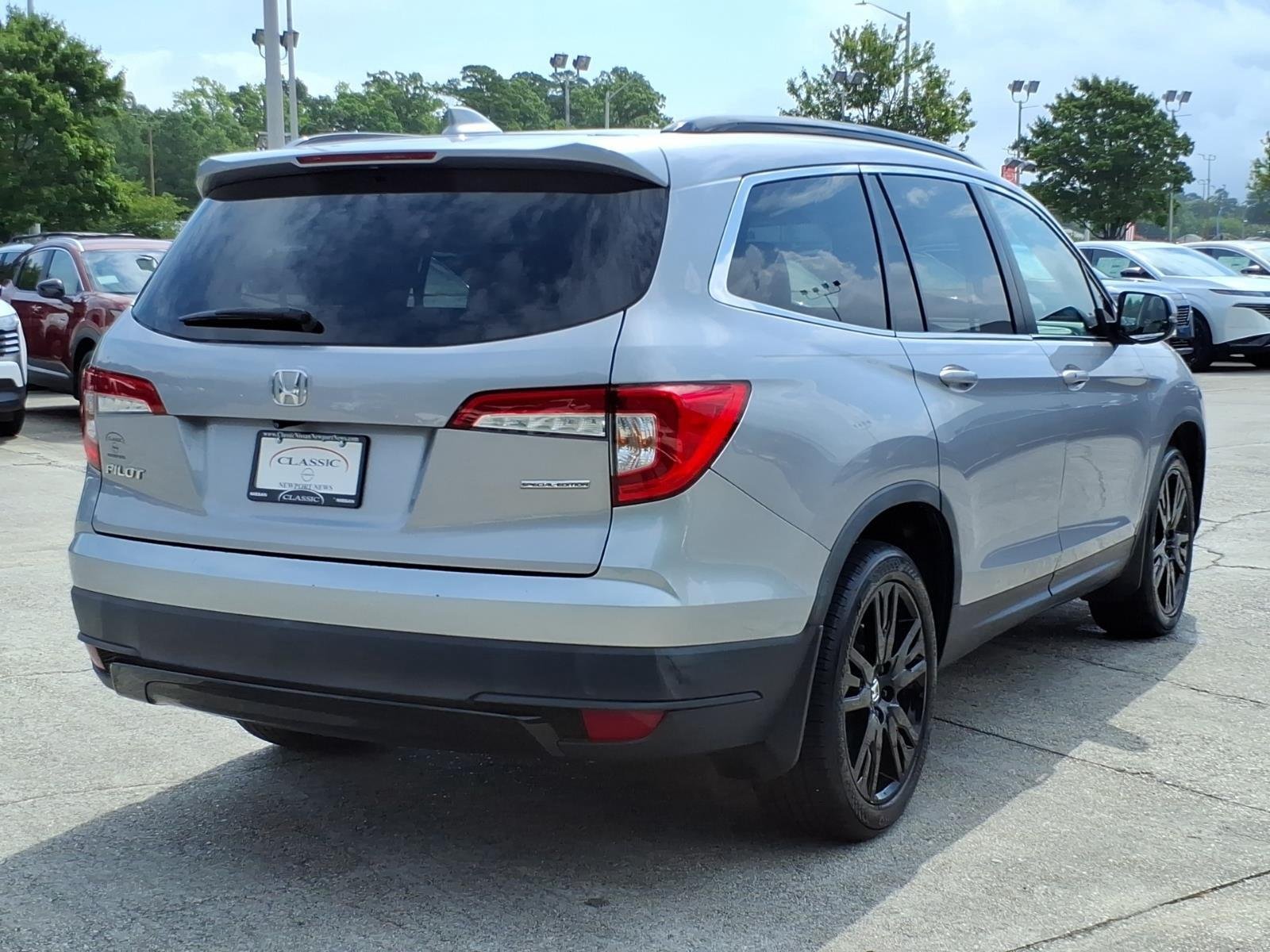 Used 2021 Lunar Silver Metallic Honda Special Edition image 7