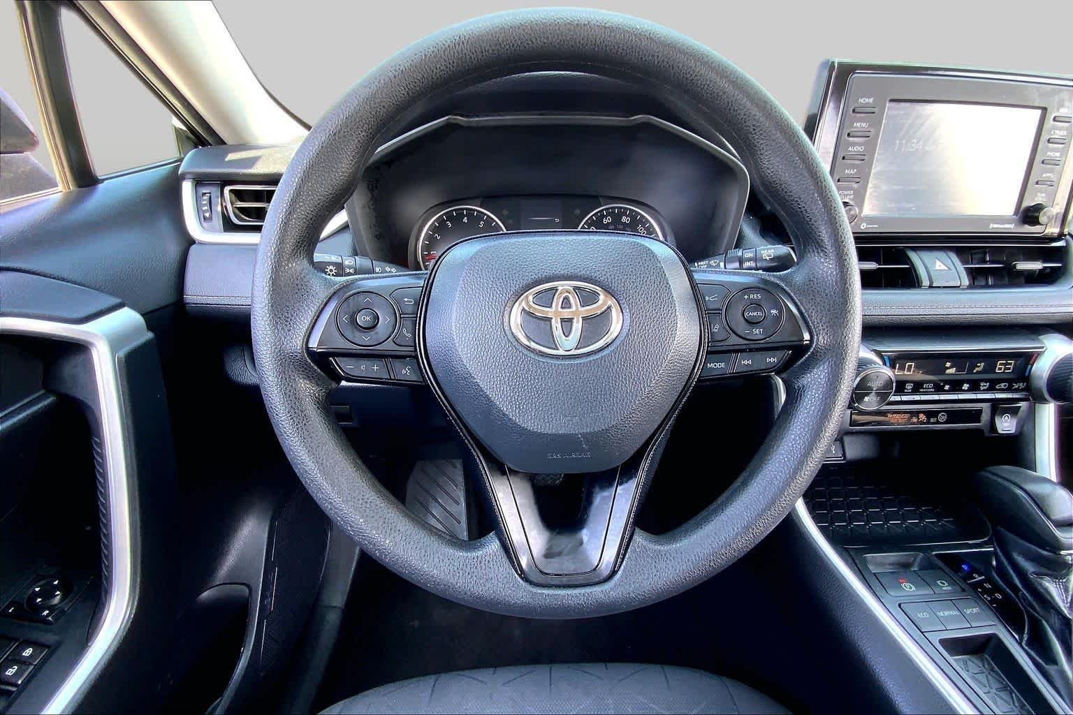 Used 2020 Midnight Black Metallic Toyota XLE image 6