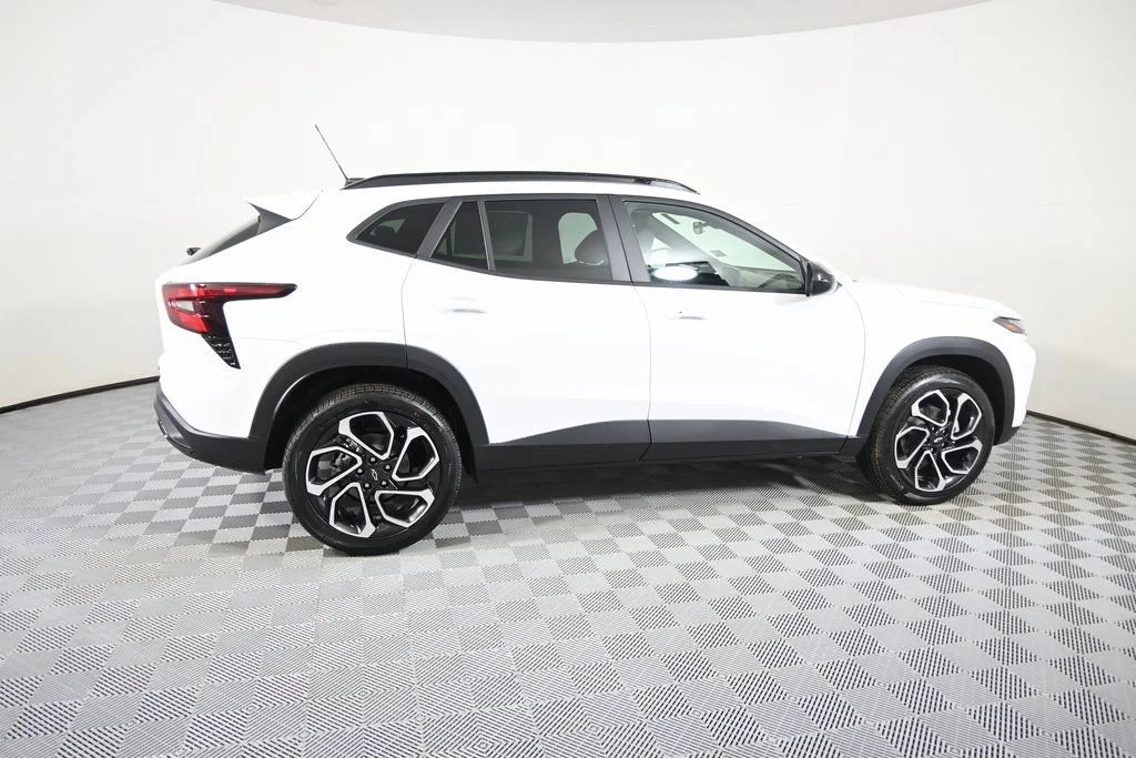 2026 Chevrolet Trax RS - Photo 7