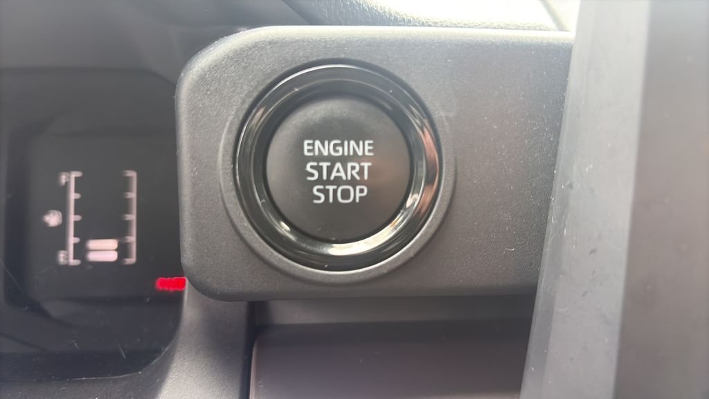 2024 Toyota Tacoma SR5 - Photo 23