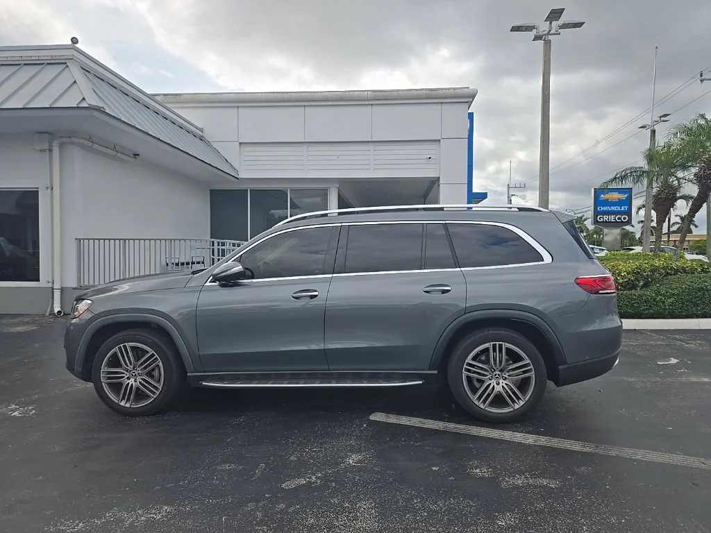 Used 2022  Mercedes-Benz GLS 450 image 4