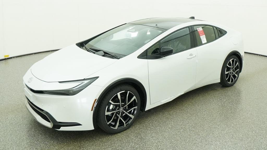2026 Toyota Prius XSE Premium's photo