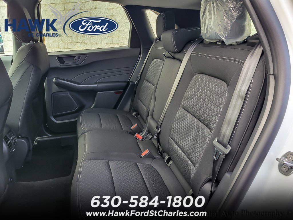 New 2026 Oxford White Ford Active® image 9