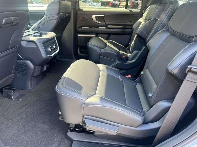 New 2026 Glacier Gray Metallic Tri-Coat Ford Platinum image 5