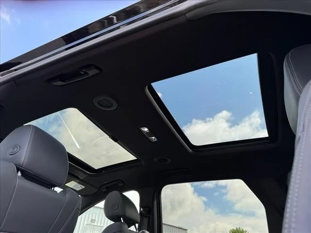 Used 2023 Black Buick Essence image 16