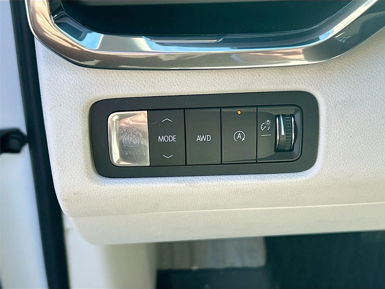 2026 GMC Acadia Denali - Photo 10