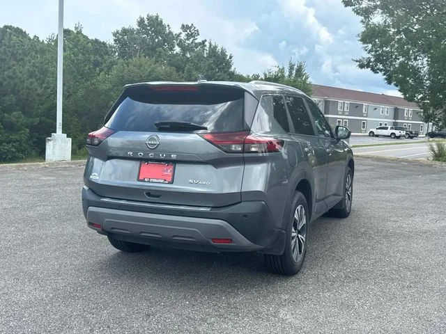 Used 2023 Gray Nissan SV image 5