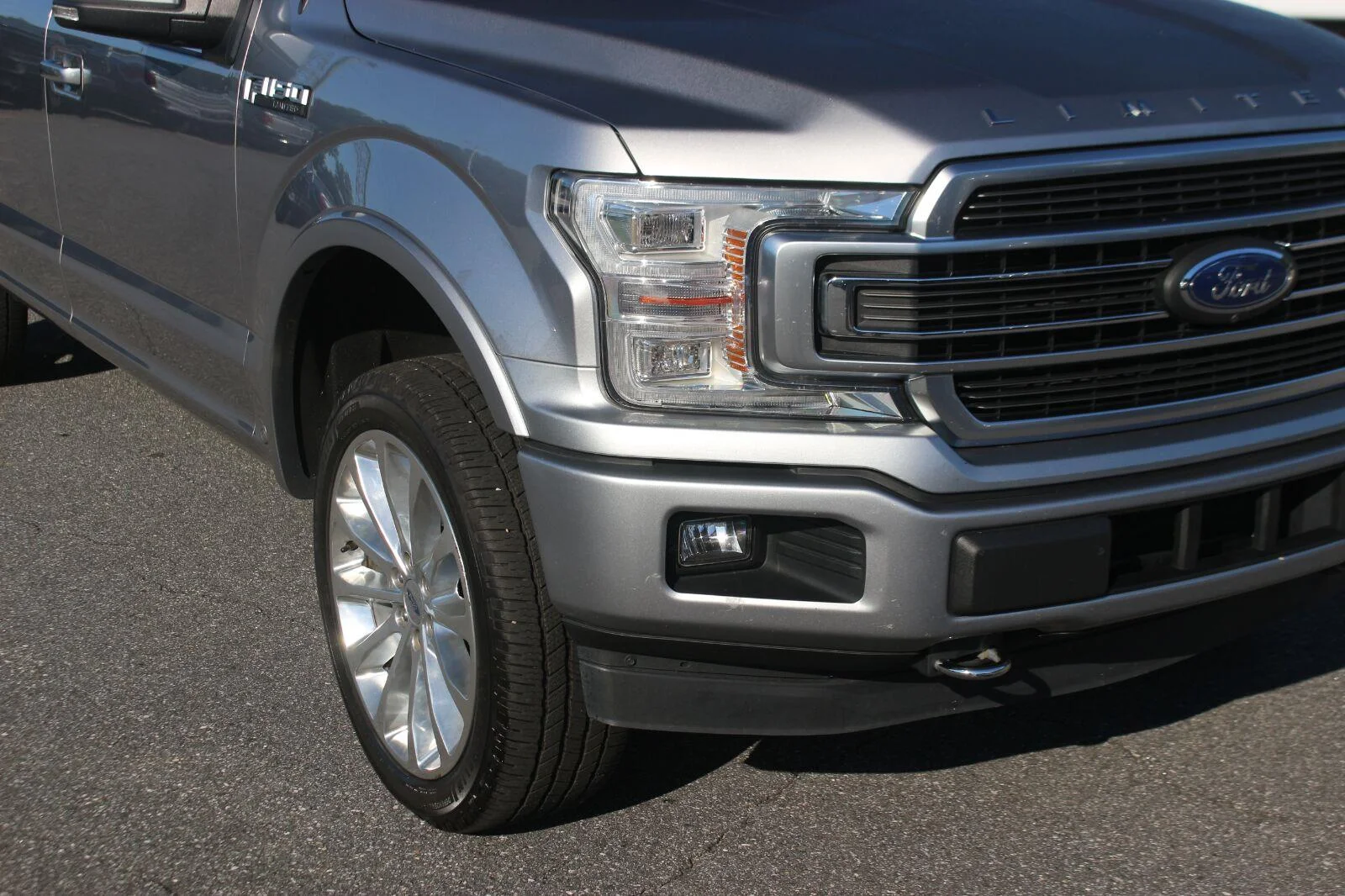 Used 2020 Silver Ford Limited image 9