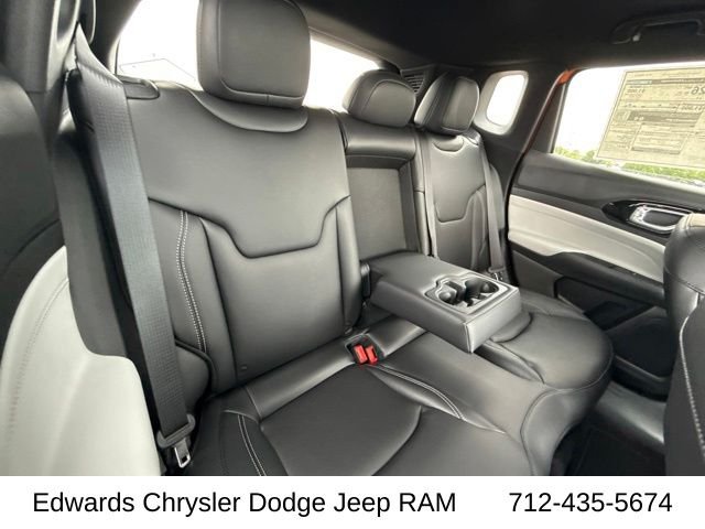 New 2026 Joose Exterior Paint Jeep Limited image 36