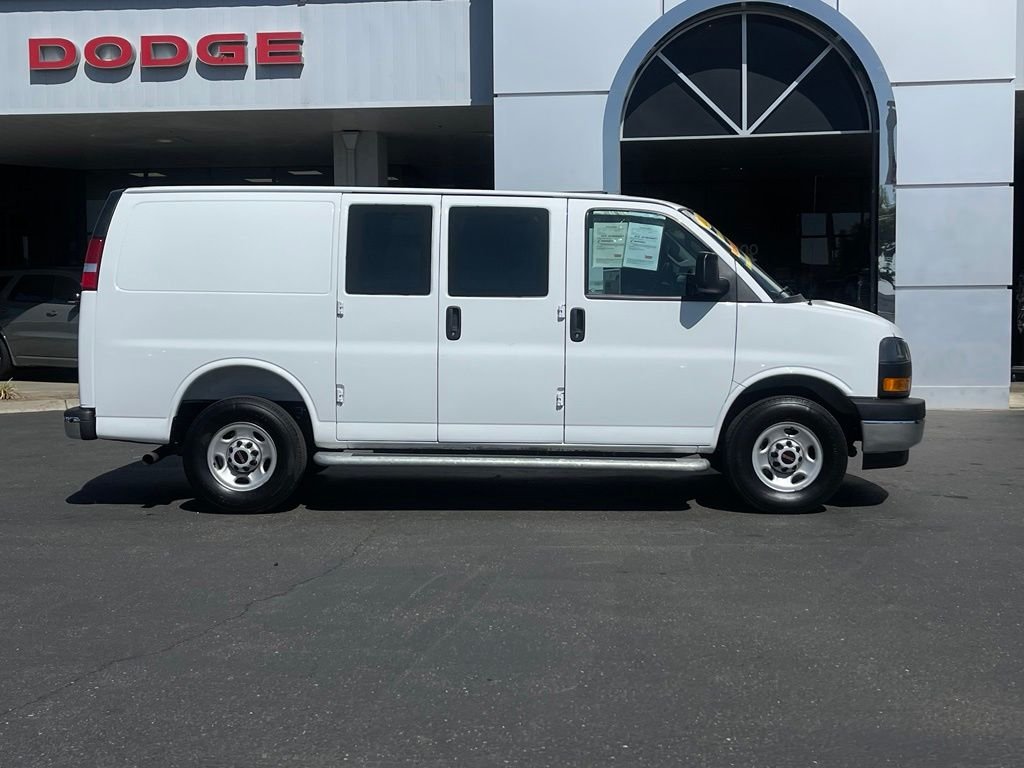 Used 2025 White GMC Work Van image 5