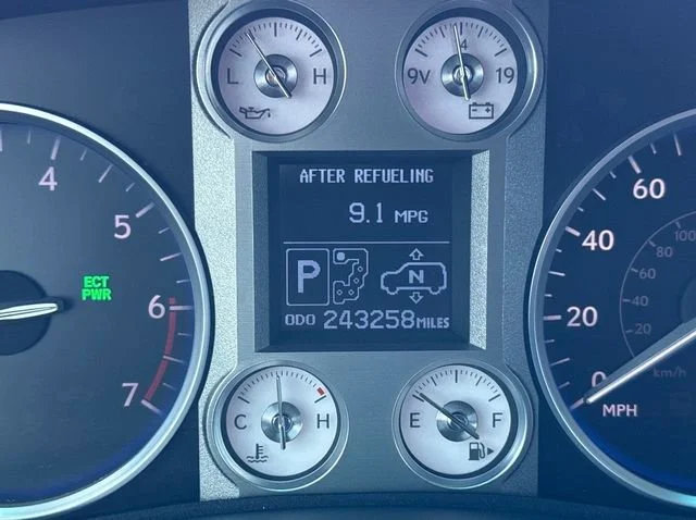 Used 2011 Black Lexus 570 image 20