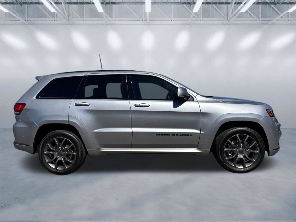 Used 2021 Silver Jeep Overland image 3