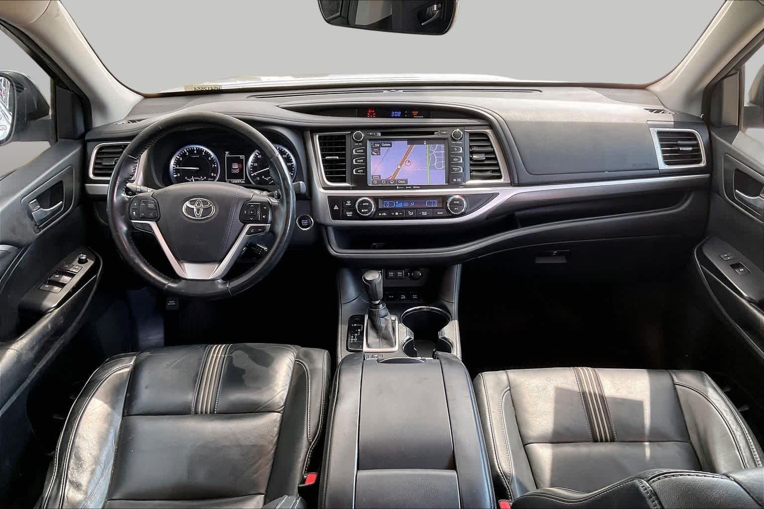 Used 2017 Celestial Silver Metallic Toyota SE image 15