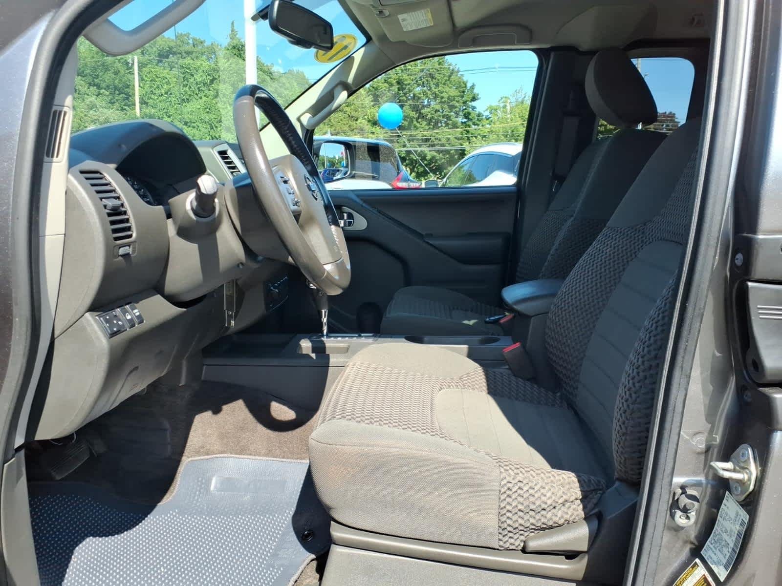 Certified Used 2017 Gun Metallic Nissan SV V6 image 10