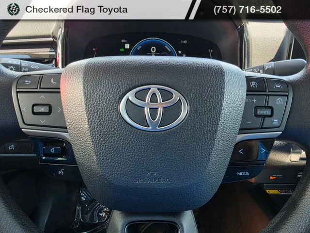 Used 2025 Underground Toyota LE image 11
