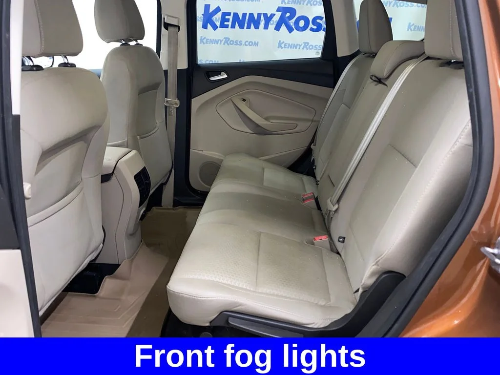 Used 2017 Red Ford SE image 10