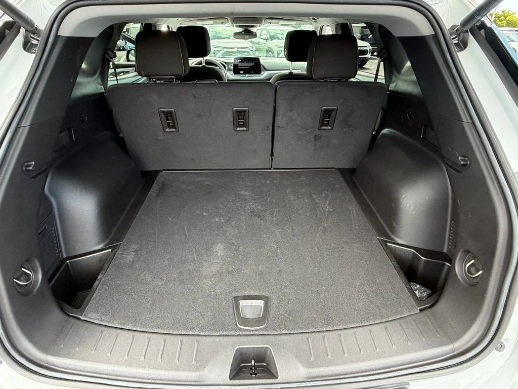 Used 2023 White Chevrolet LT image 15