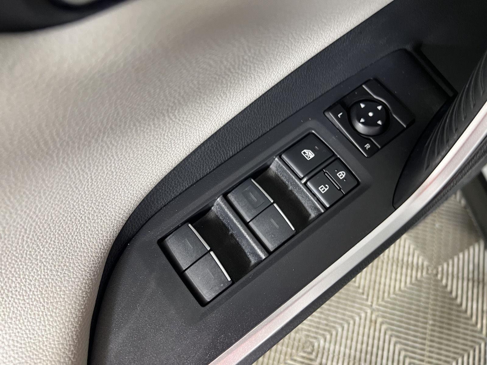 Used 2024 Wind Chill Pearl Toyota Limited image 16