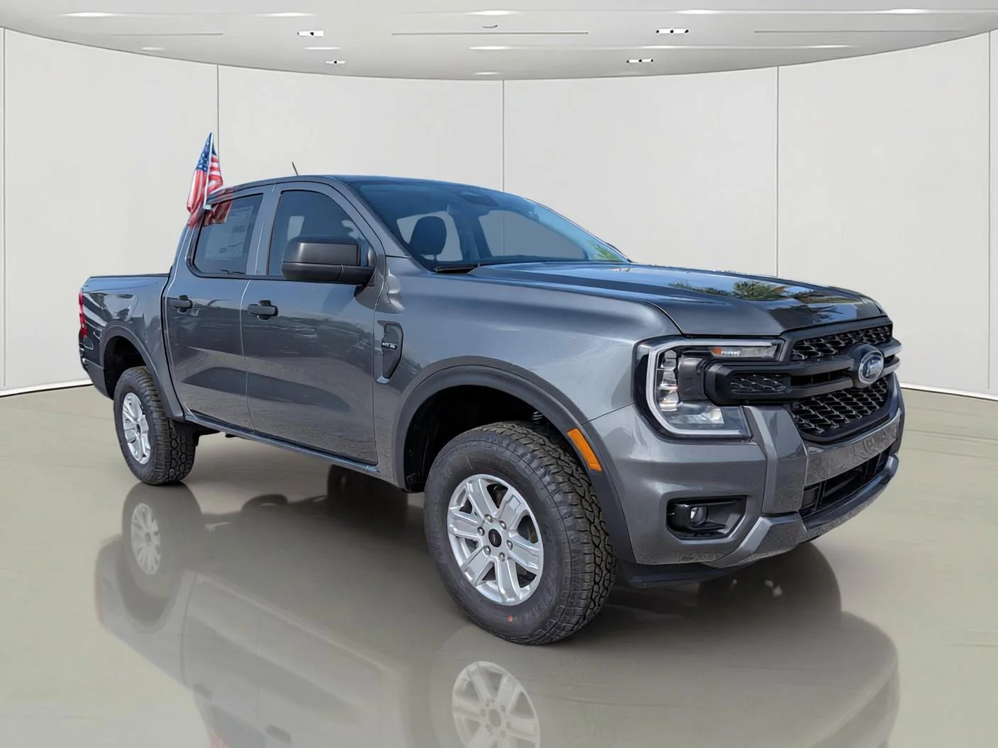 New 2026 Carbonized Gray Metallic Ford XL image 4