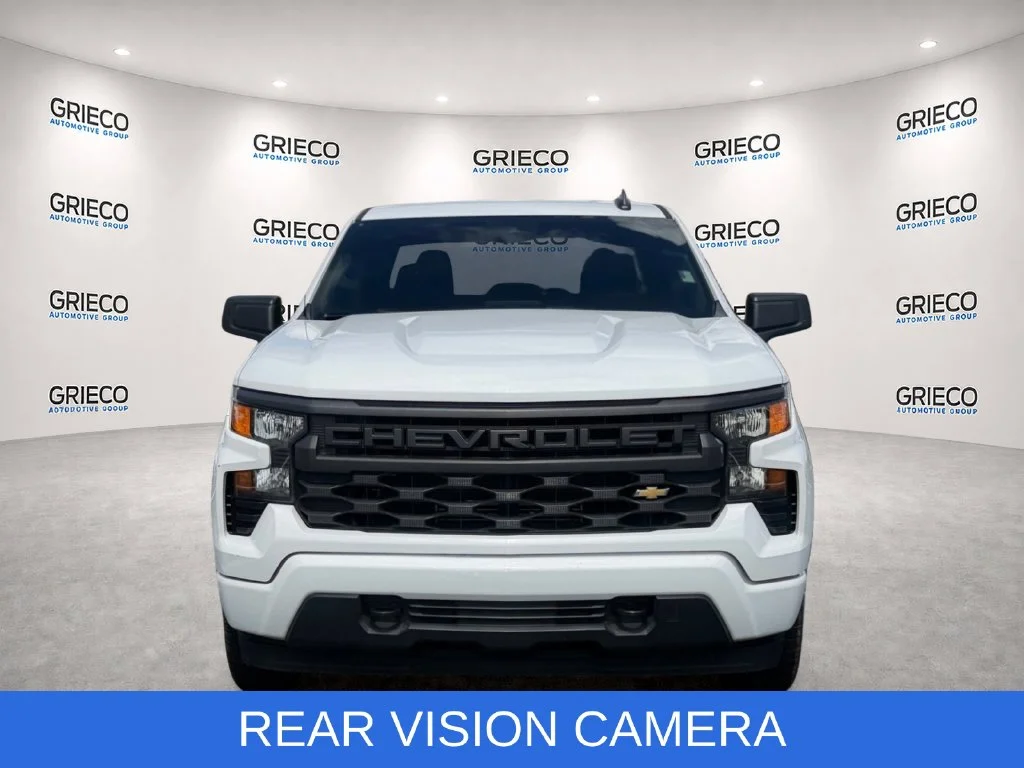 Used 2022 White Chevrolet Custom image 2