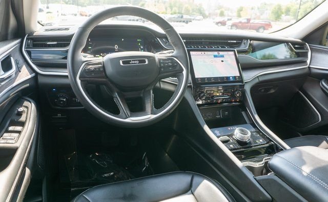 Used 2023 White Jeep 4xe image 13
