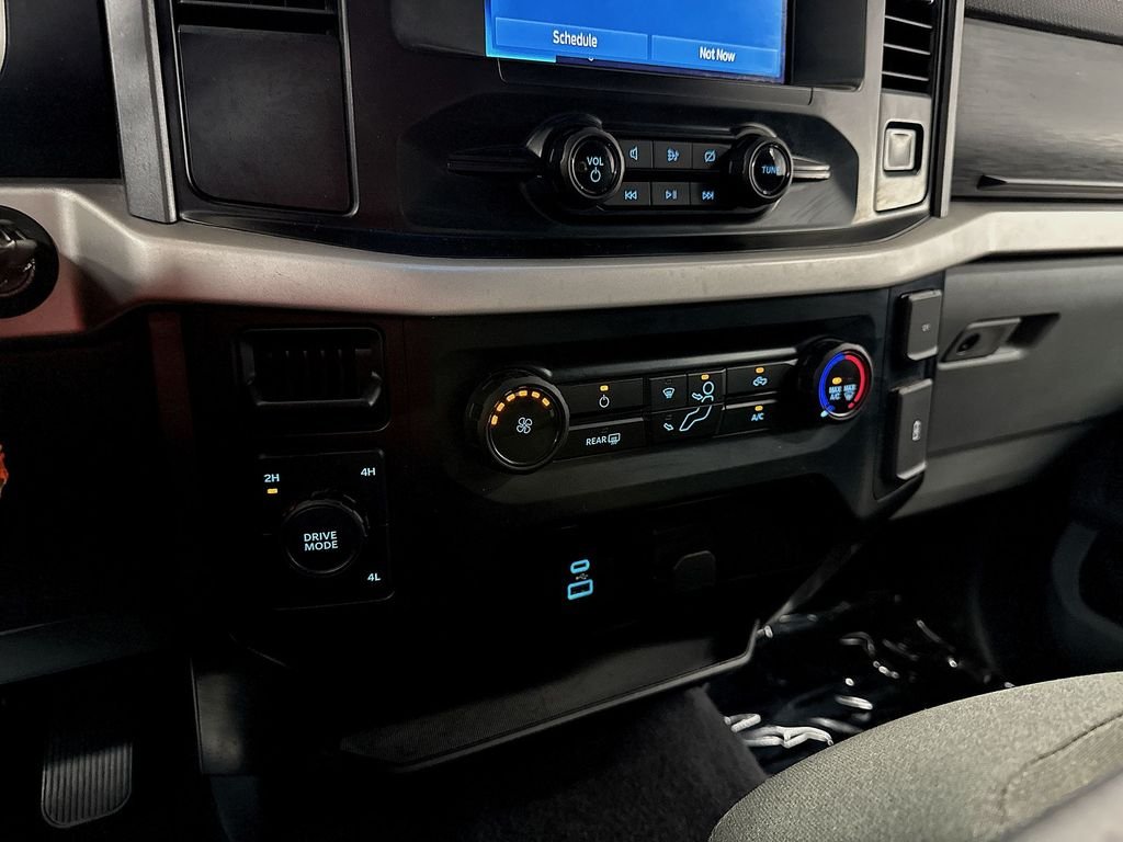 Used 2023 Silver Ford XLT image 15