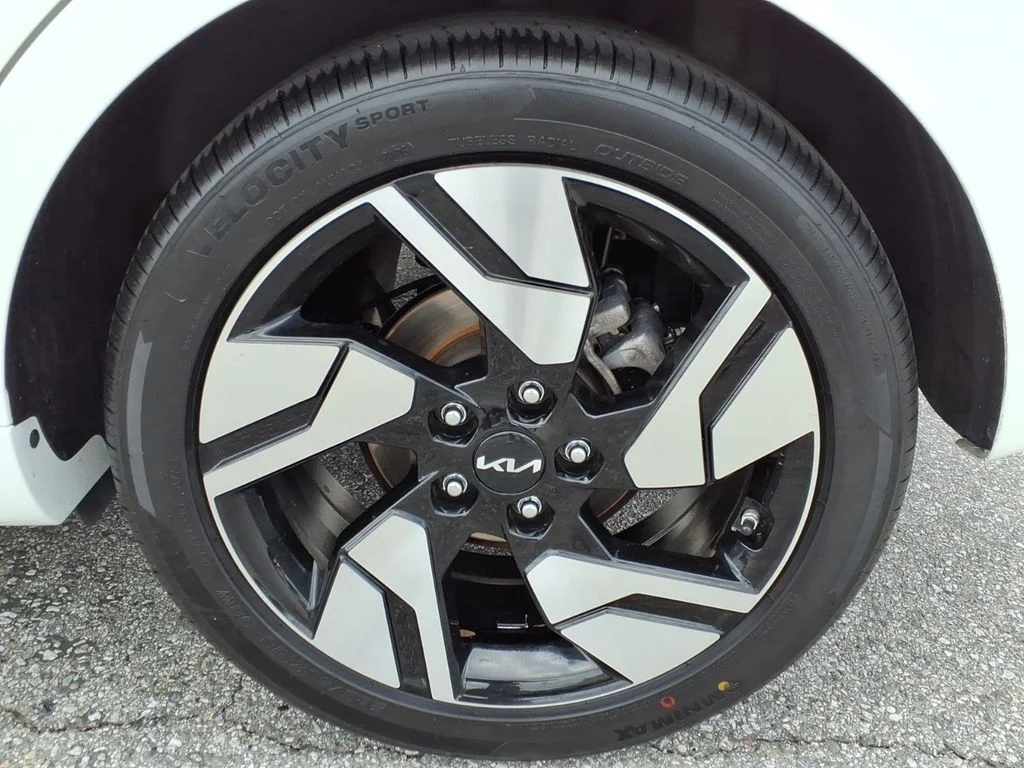 Certified Used 2023 White Kia GT-Line image 8