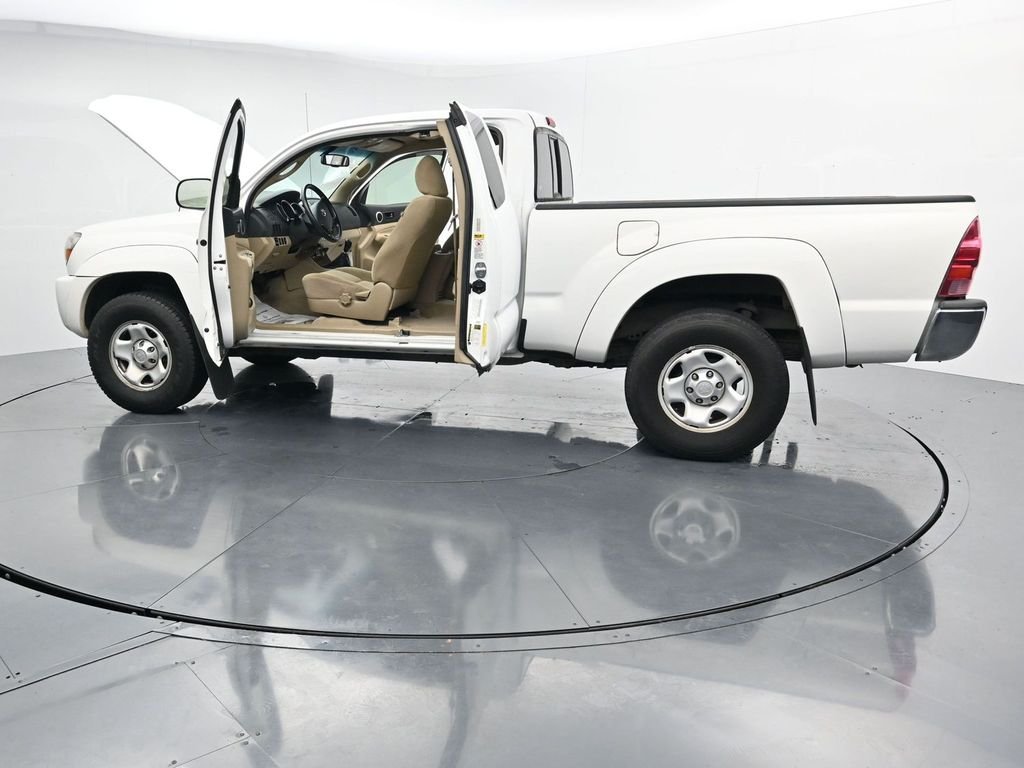 Used 2009 White Toyota PreRunner image 37