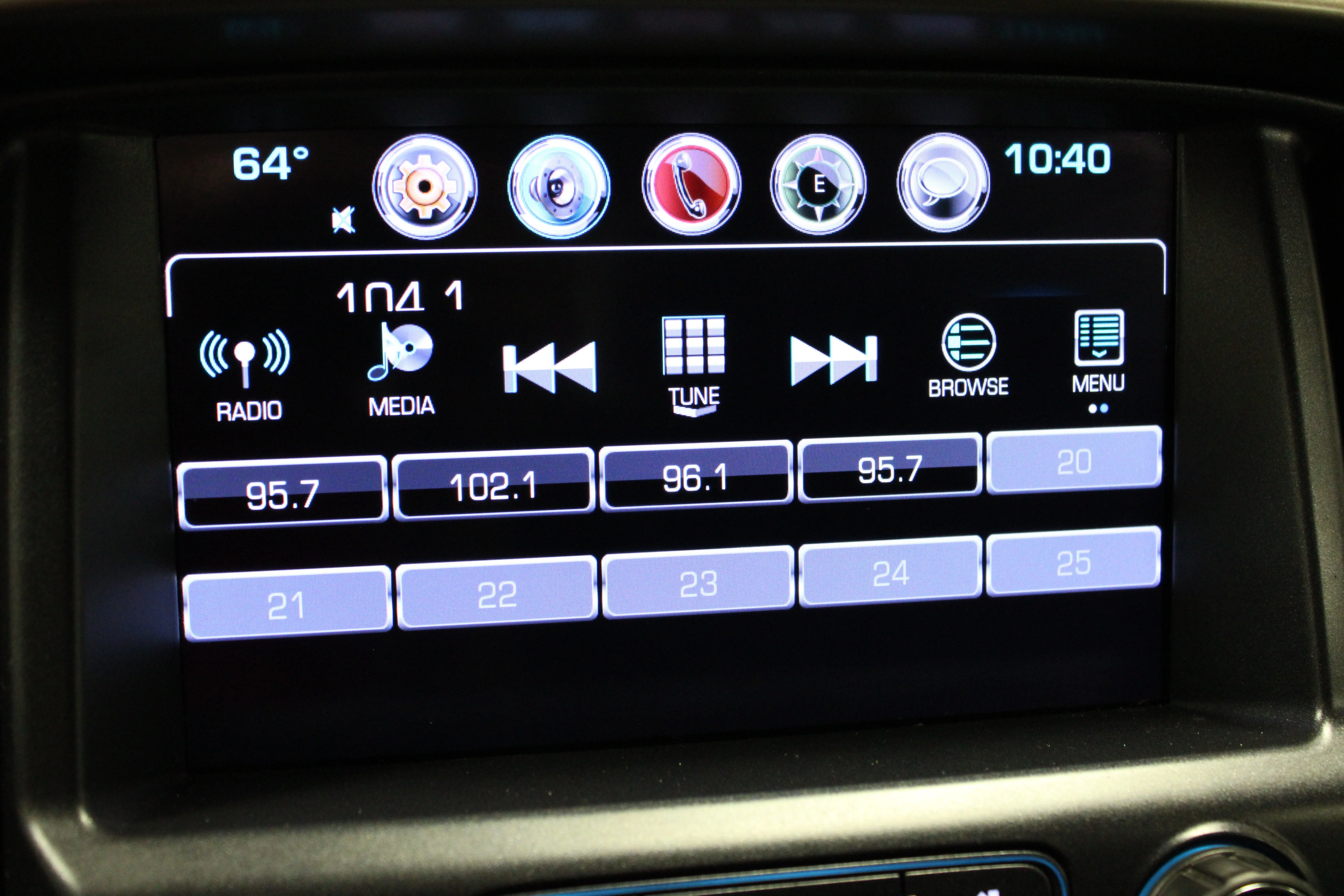 Used 2017 Burning Hot Metallic Chevrolet Z71 image 26