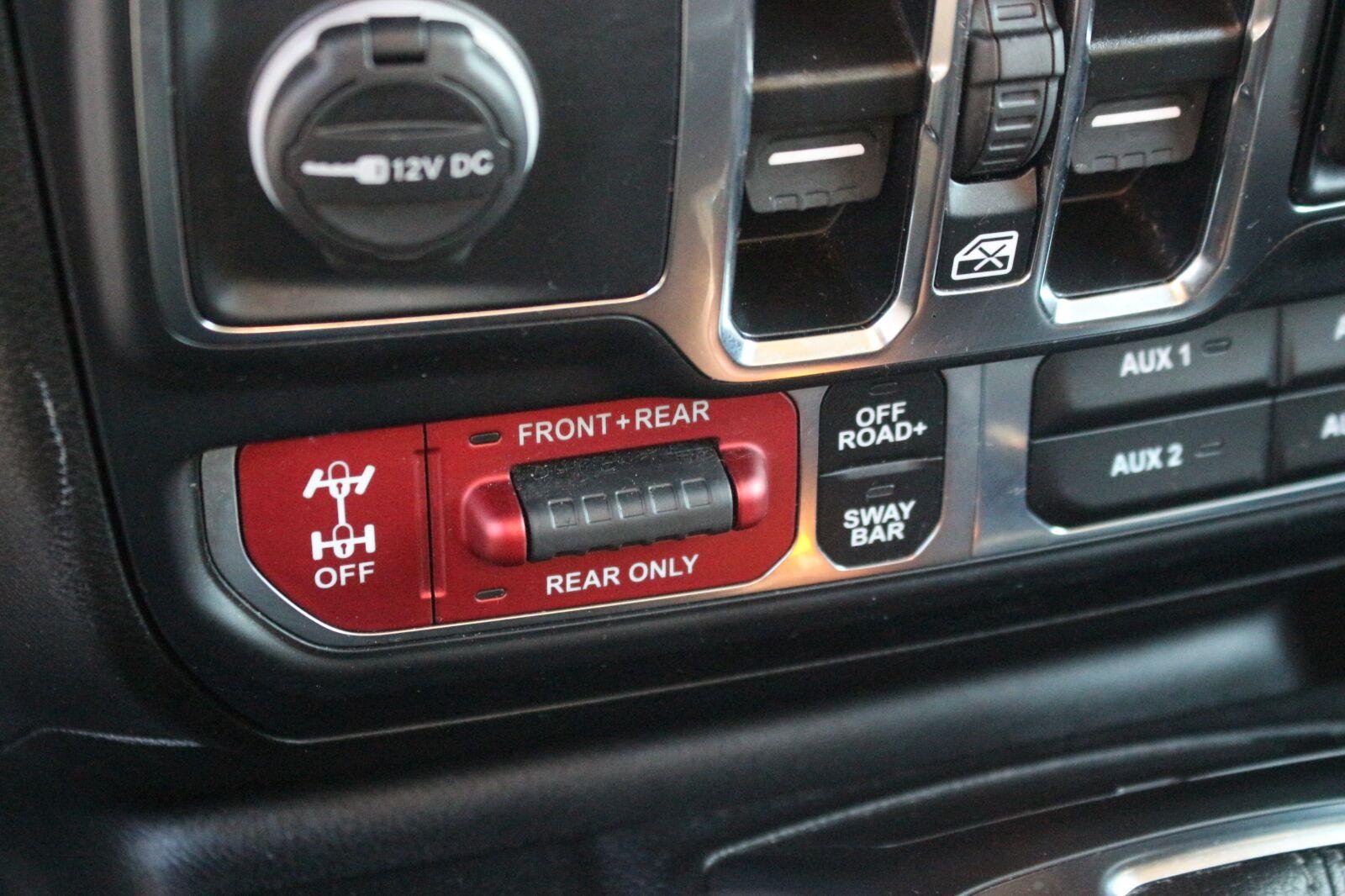 Used 2024 Grey Jeep Rubicon image 28