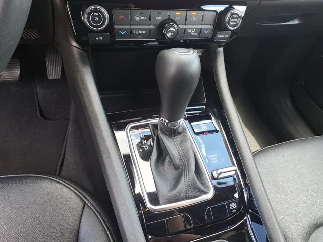 Used 2025 Black Jeep Limited image 28