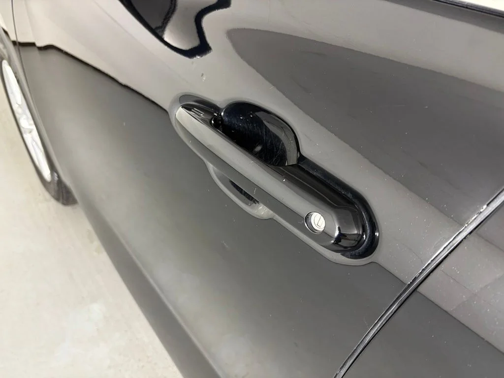 Used 2023 Black Toyota L image 12