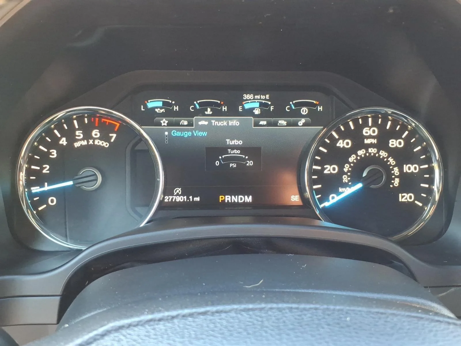 Used 2020 RED Ford LARIAT image 13