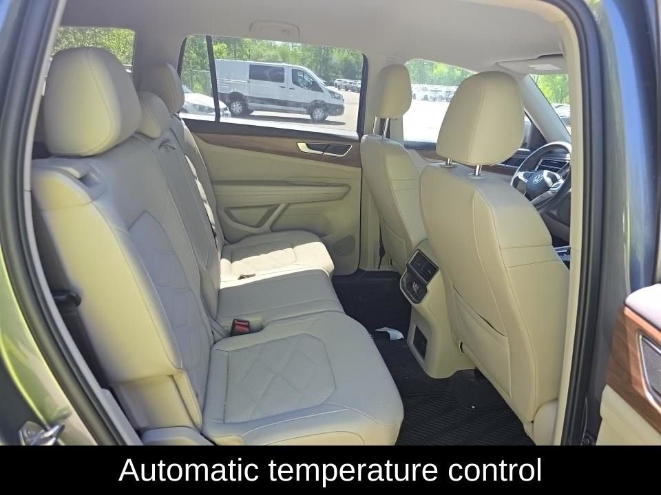 Used 2024 Gray Volkswagen 2.0T SE image 6