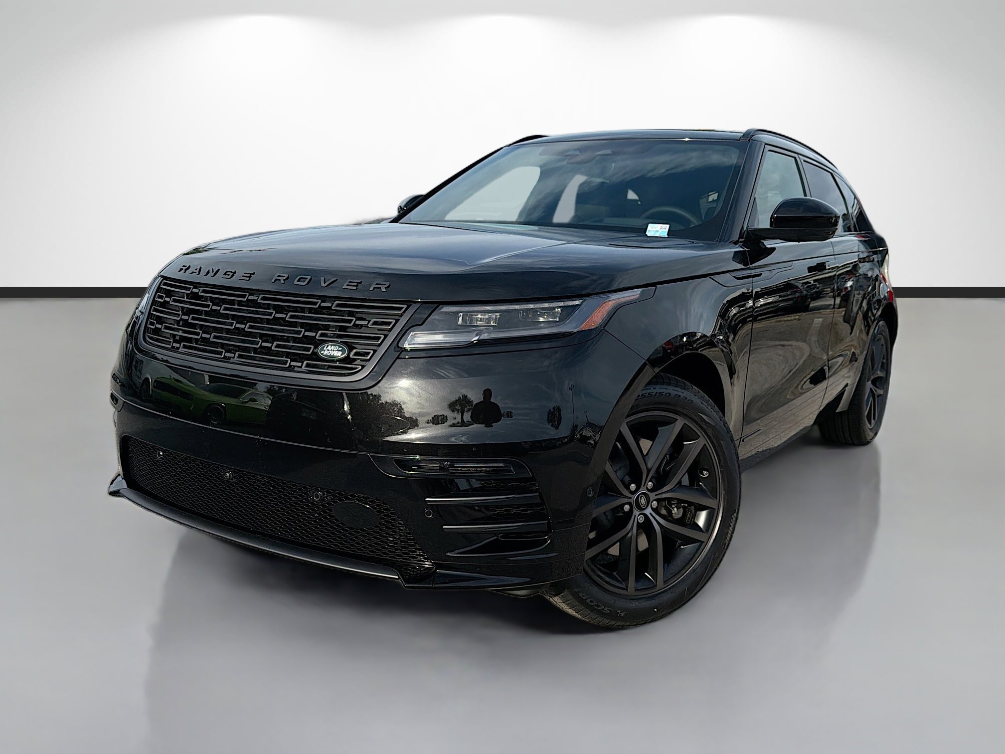 New 2026 Santorini Black Land Rover Belgravia Edition image 1