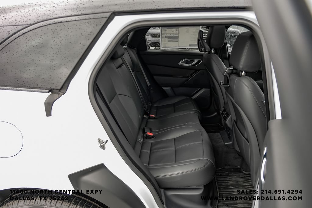 New 2026 Fuji White Land Rover Dynamic SE image 40