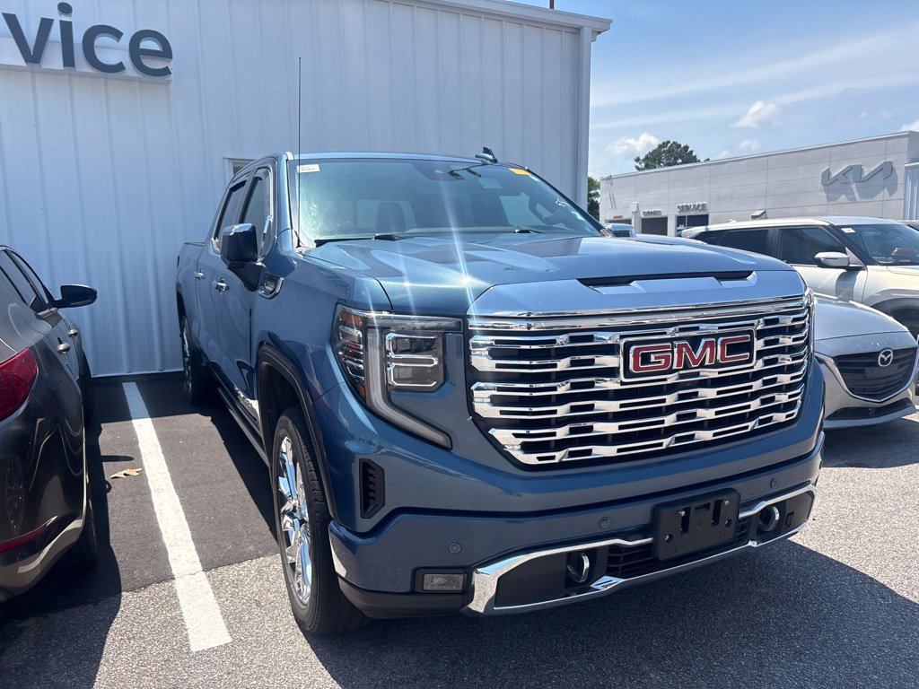 Used 2024 Blue GMC Denali image 6
