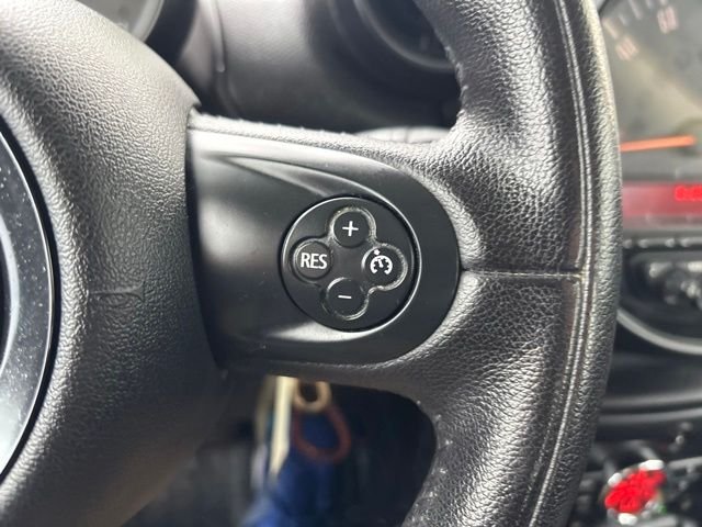 Used 2015 White MINI Base image 18