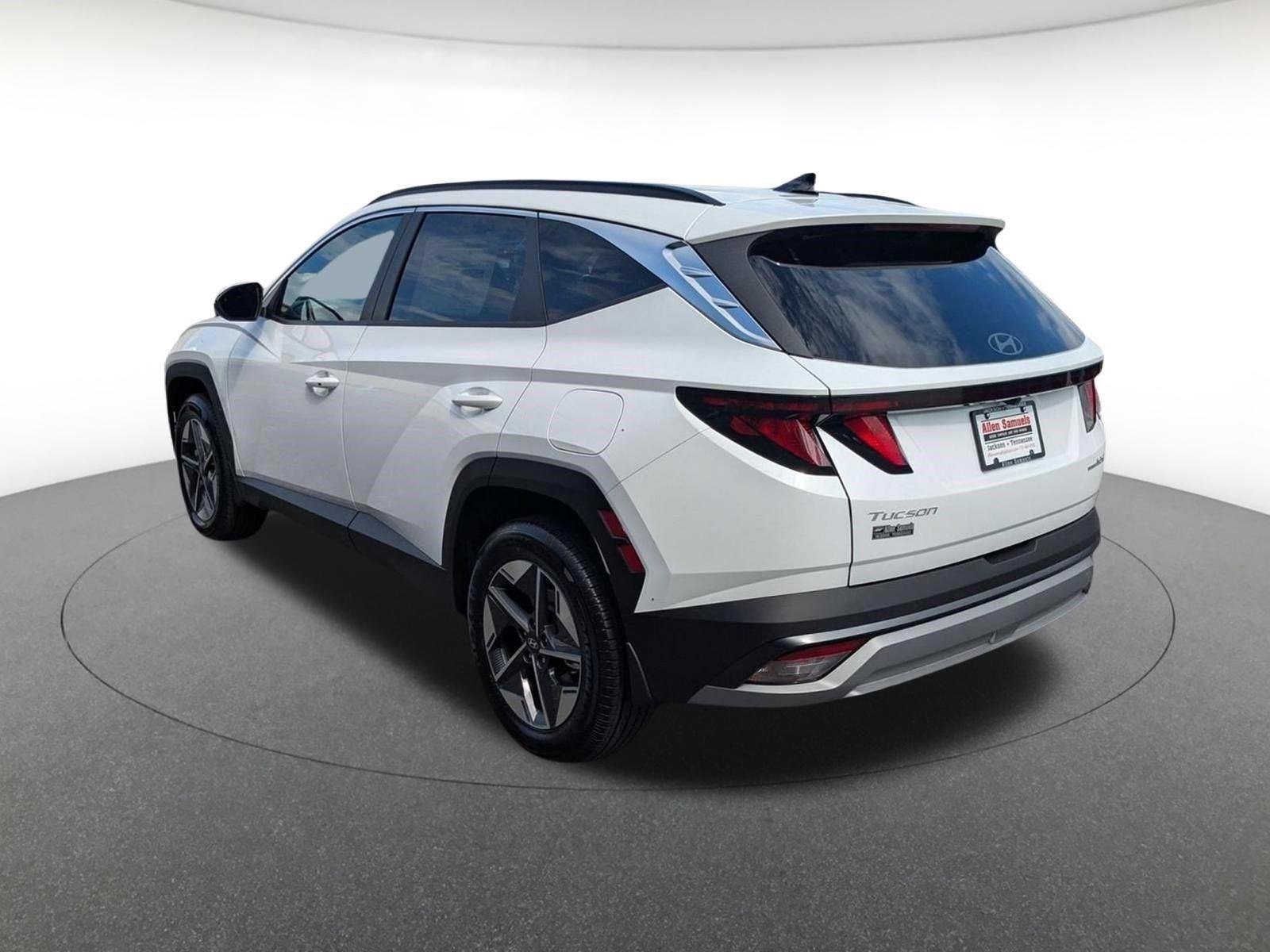 New 2026 Creamy White Pearl Hyundai SEL image 6