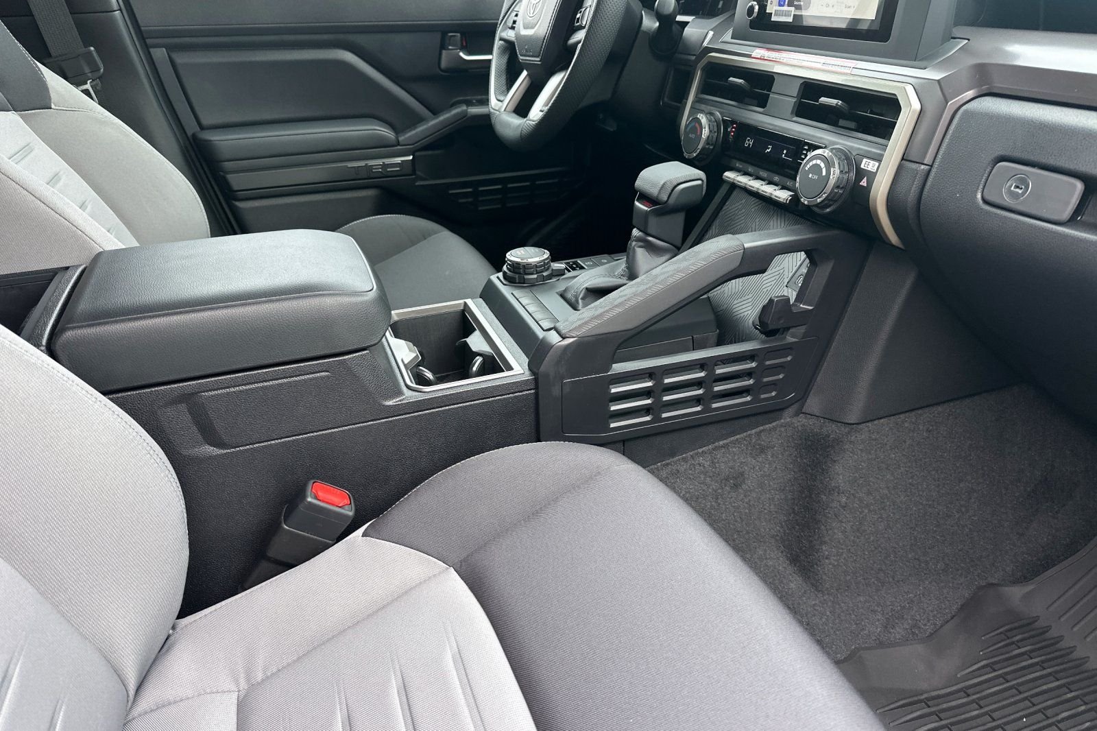 2026 Toyota Tacoma TRD Sport - Photo 15