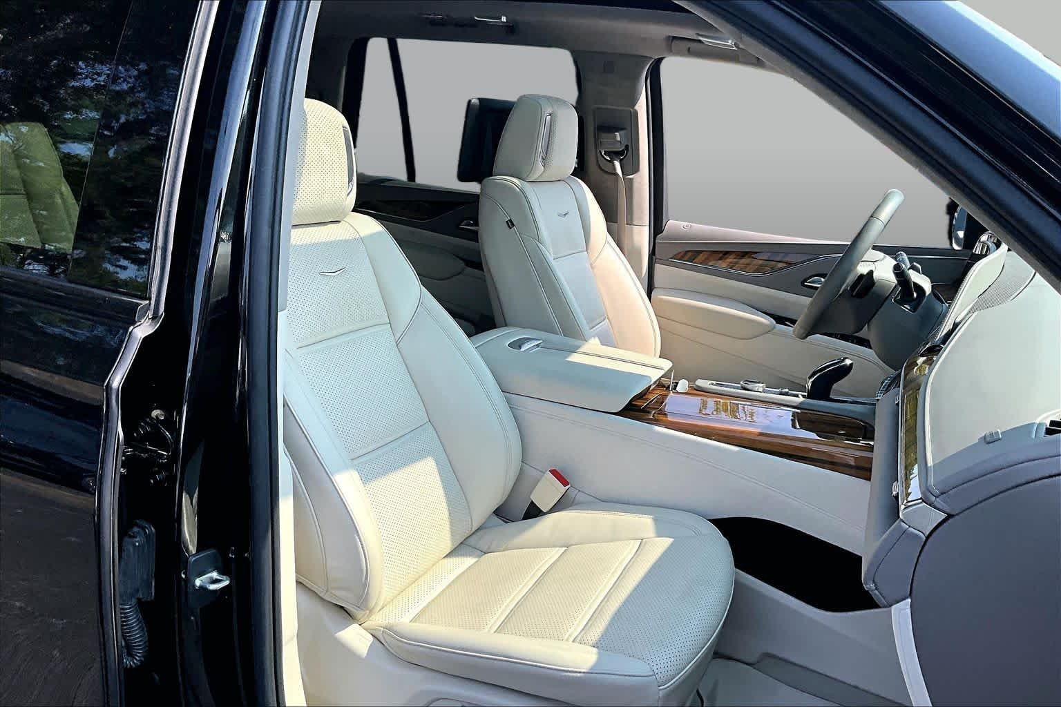 Used 2024 Black Raven Cadillac 4WD Sport Platinum image 9
