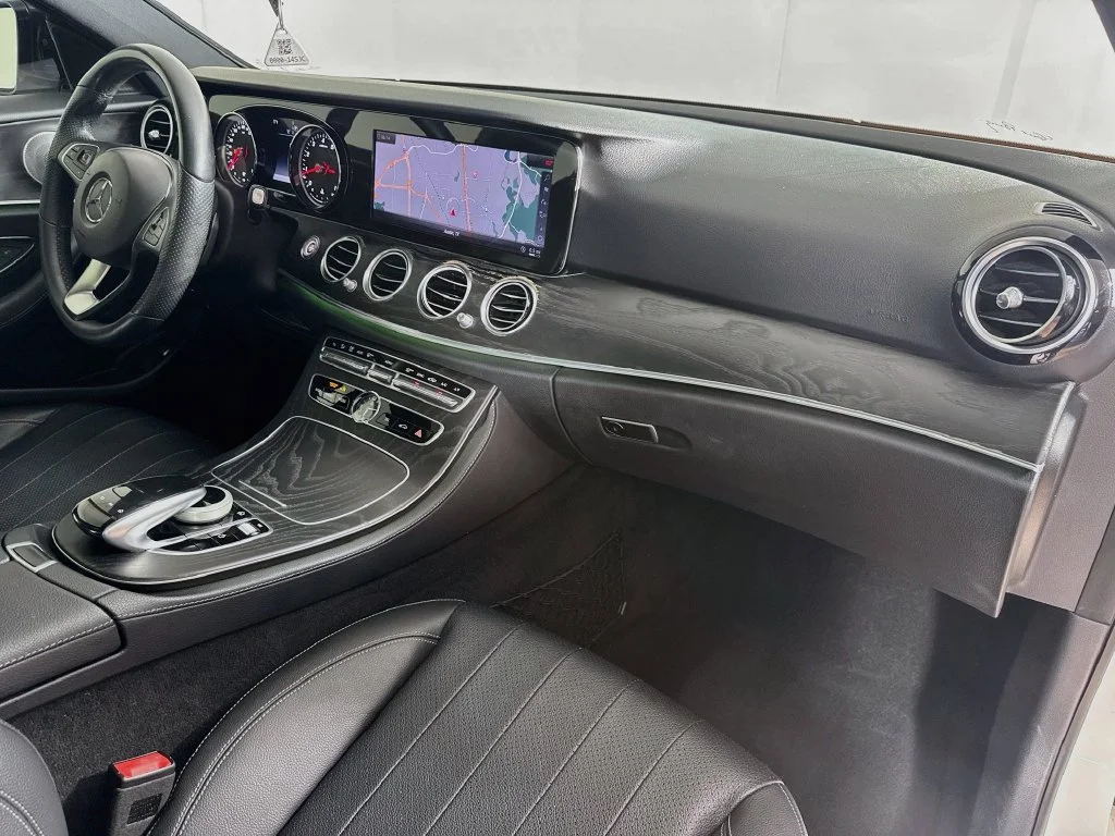 Used 2018 White Mercedes-Benz E 300 image 35