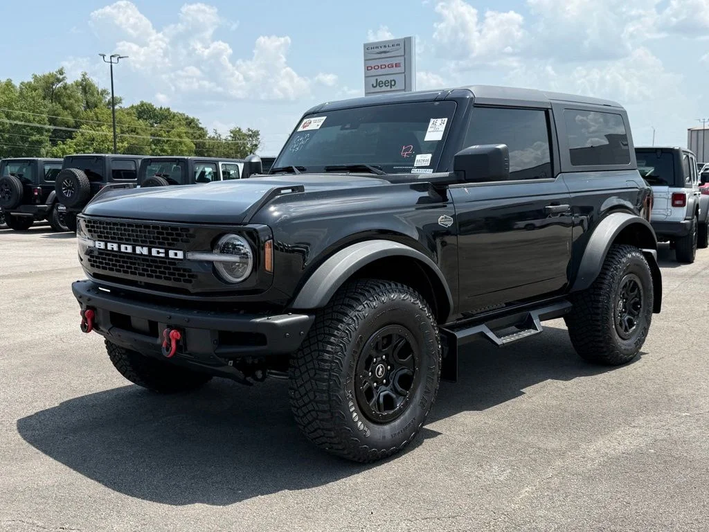 Used 2024 Black Ford Wildtrak image 3