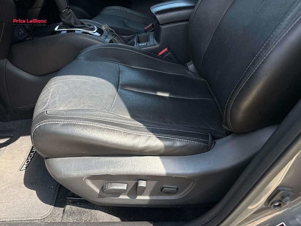 Used 2019 Gun Metallic Nissan SL image 17