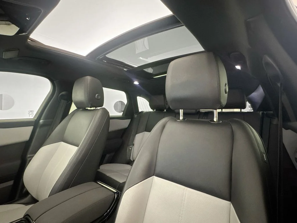 Certified Used 2026 Green Land Rover S image 22