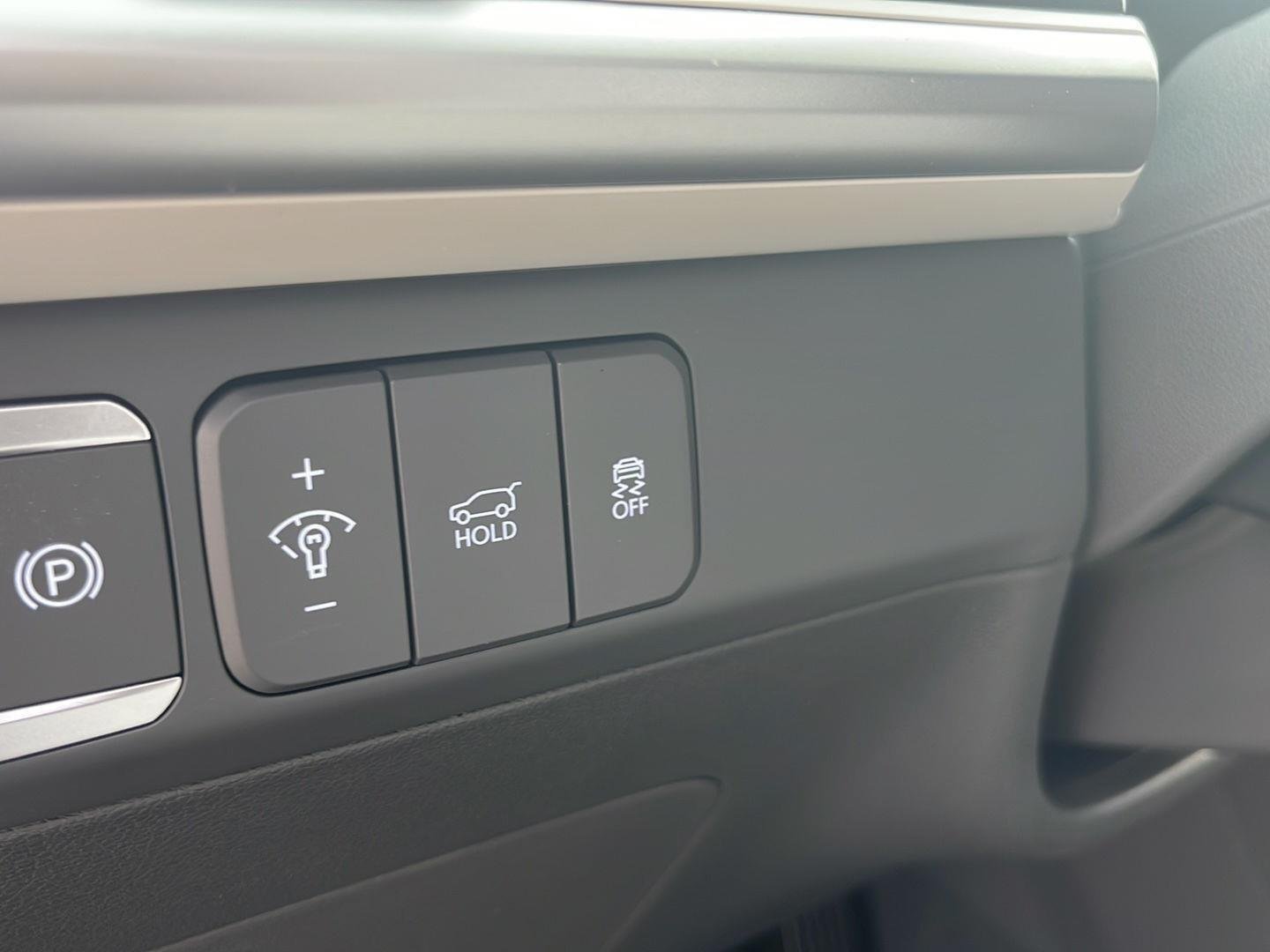 New 2026 Hampton Gray Hyundai SEL AWD image 21