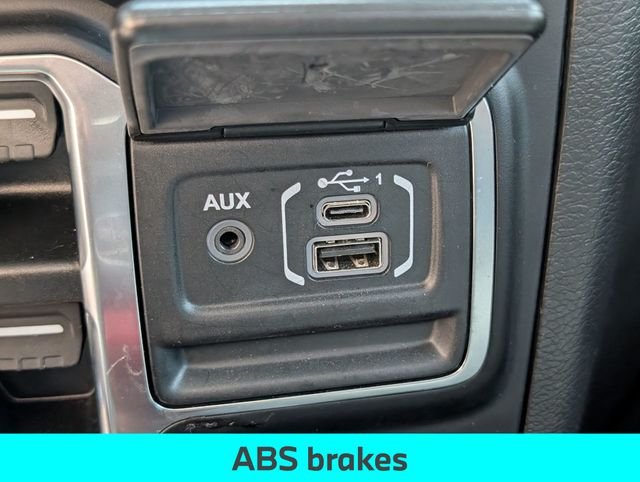 Used 2023 White Jeep Rubicon 4xe image 33