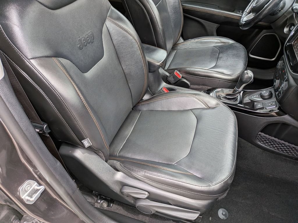 Certified Used 2019 Gray Jeep Limited image 26