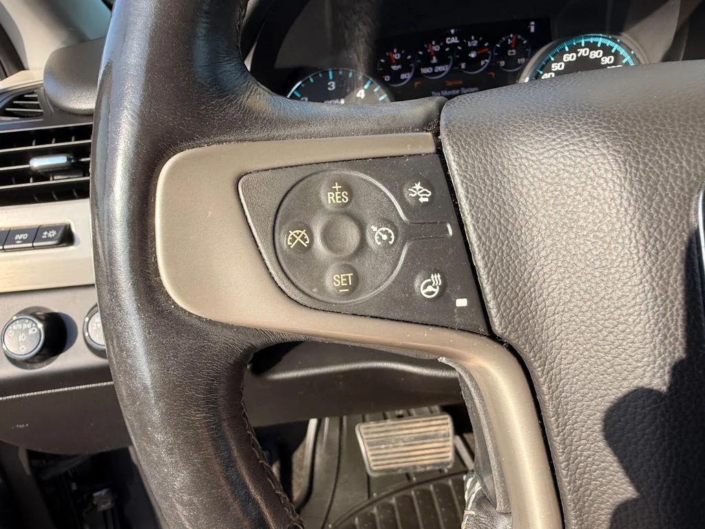 Used 2017 Iridium Metallic GMC Denali image 51