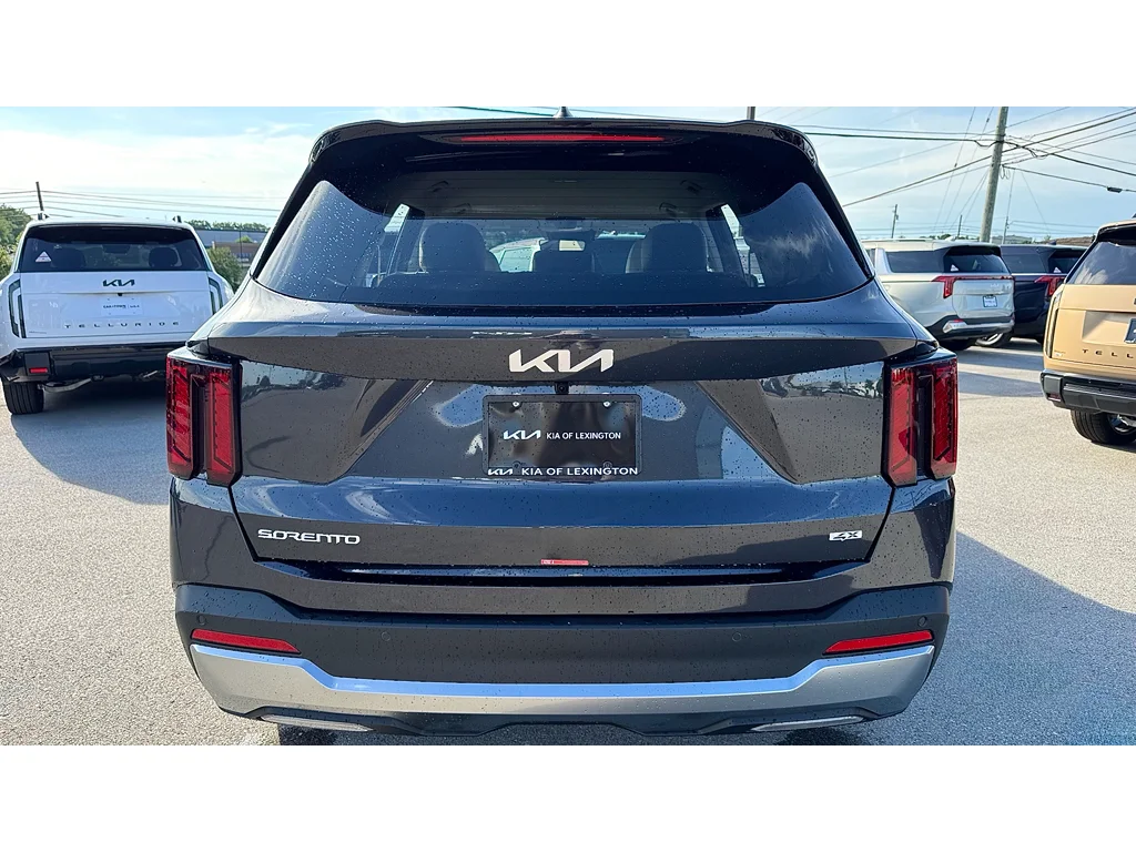 New 2026 Gry Kia S image 5